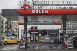 سعودی‌ها در بالتیک؛ تلاش لهستان برای کاهش وابستگی خود به نفت روسیه